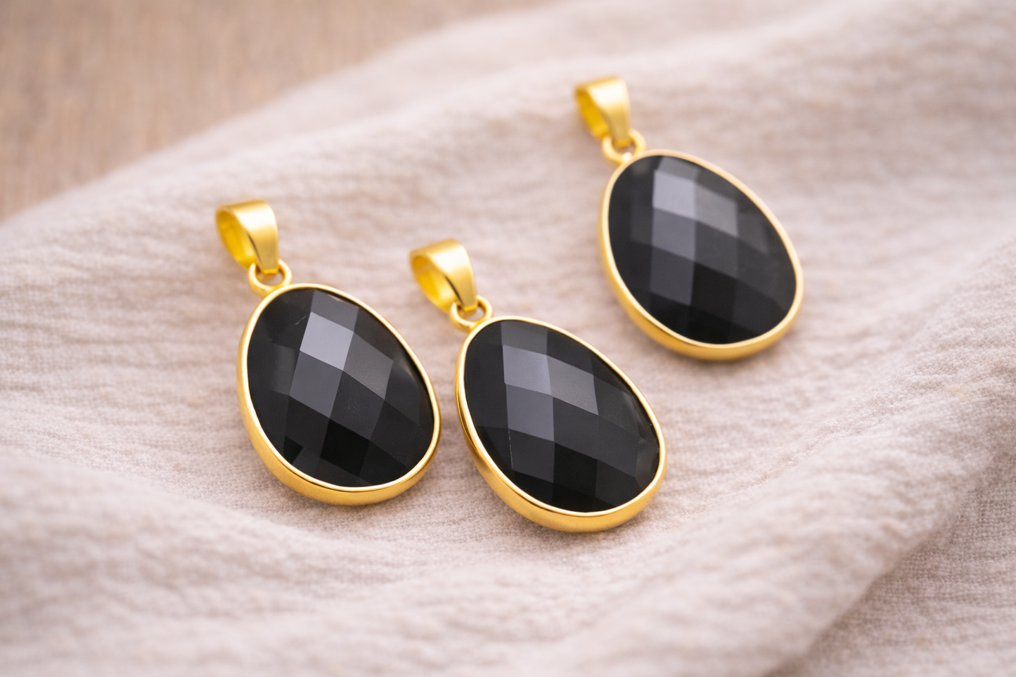 Black Obsidian Pendant – Protection & Grounding