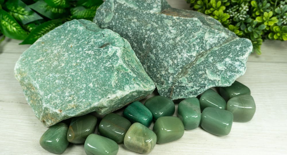 💚 L’Aventurine Verte : pierre du cœur, de chance et d’harmonie intérieure