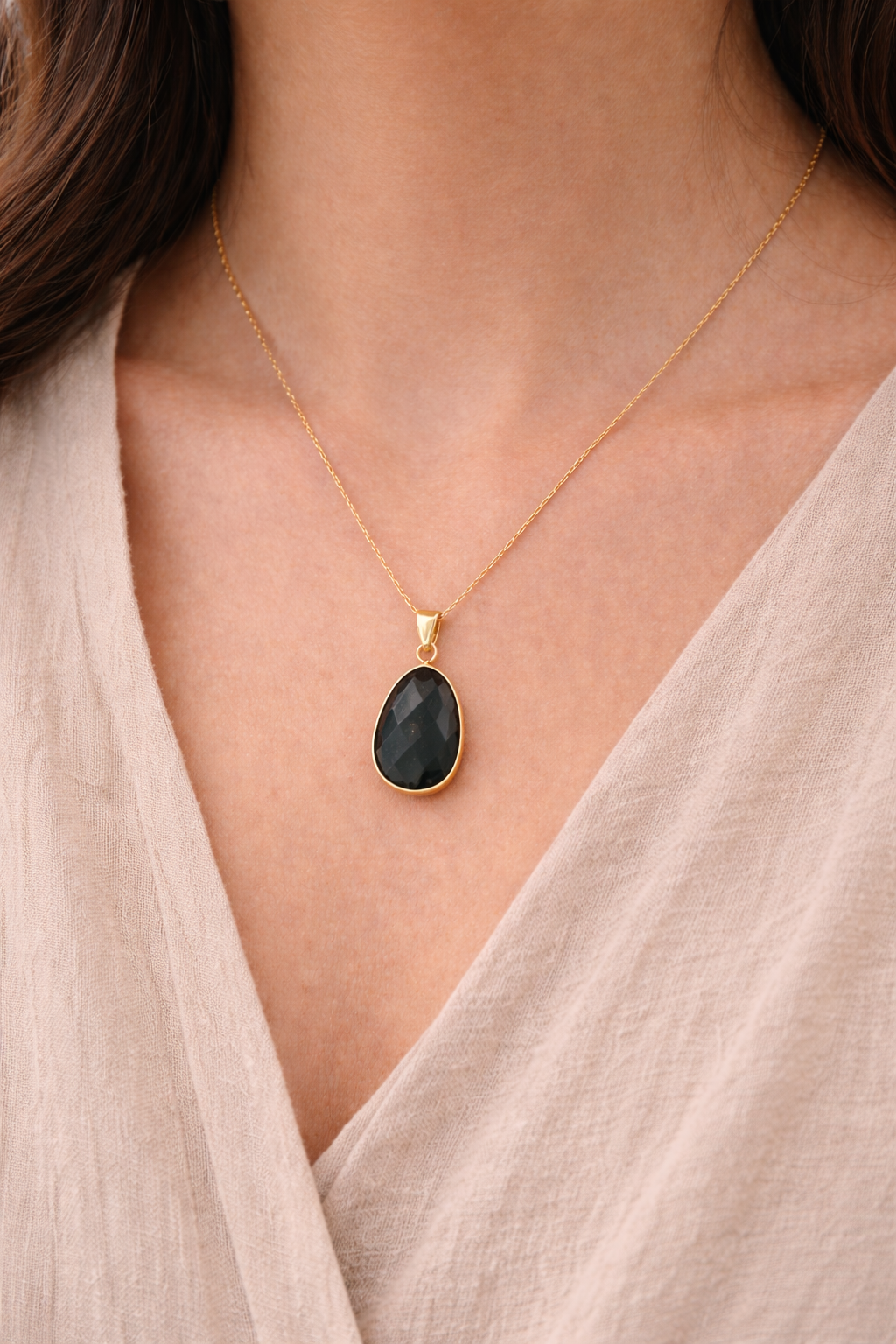 Black Obsidian Pendant – Protection & Grounding